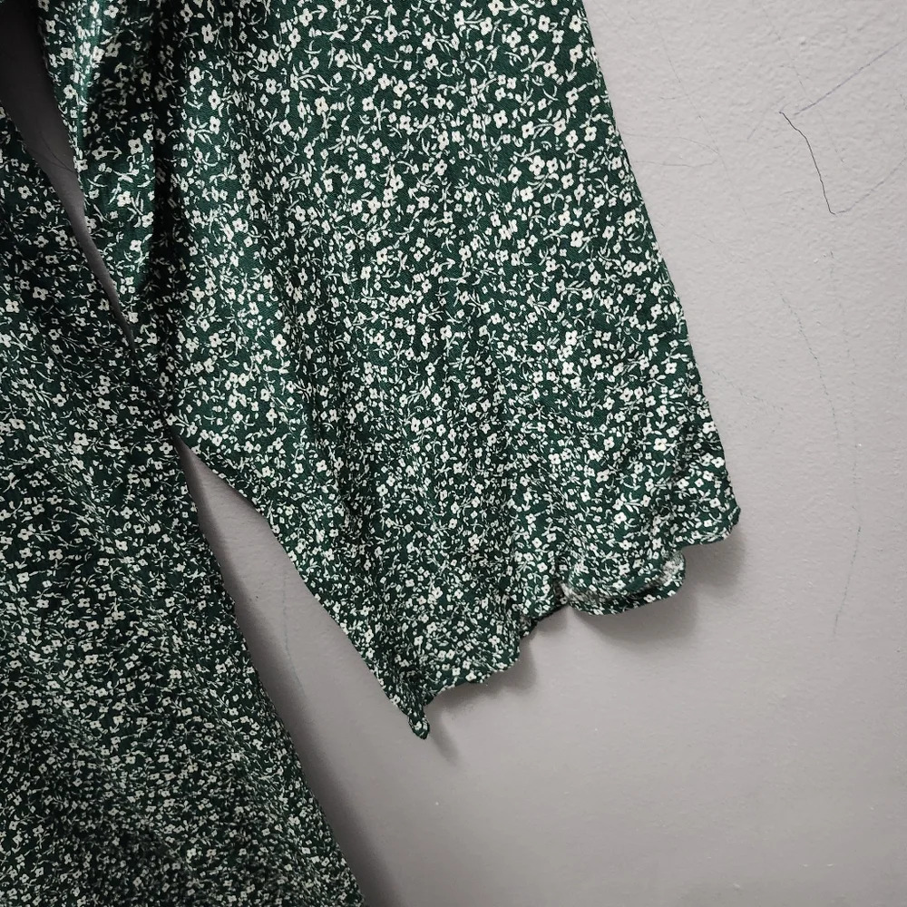 Audrey parks x francescas women's green daisy floral jumpsuit size S wid… - Picture 5 of 10